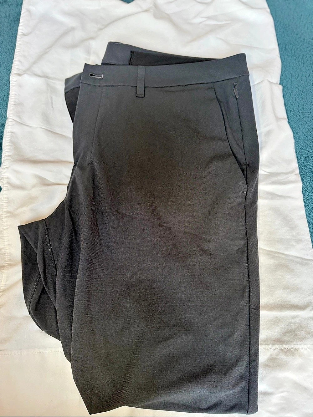 Lululemon ABC Pant Classic-Fit 5-Pocket *Warpstreme Straight-Leg Pants in Black